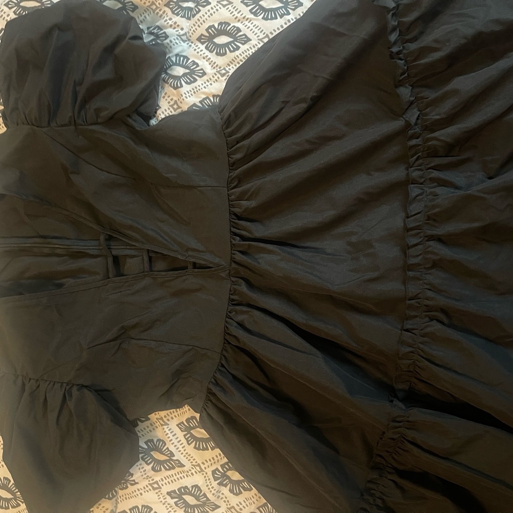 Elegant Black Puff Sleeve Dress